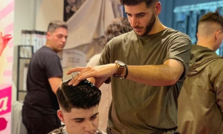 vmr_barbershopnails — barbería en Sevilla