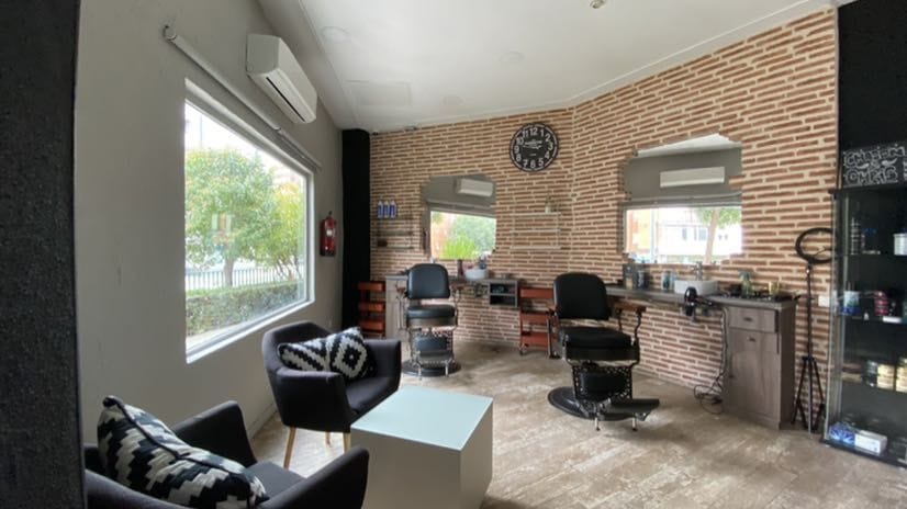 La Zona C — barbería en Fuenlabrada