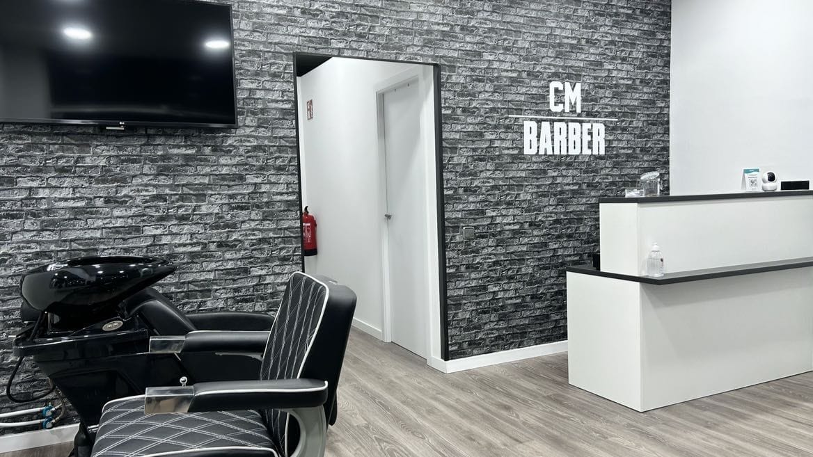 CM BARBER — barbería en Sant Andreu de la Barca