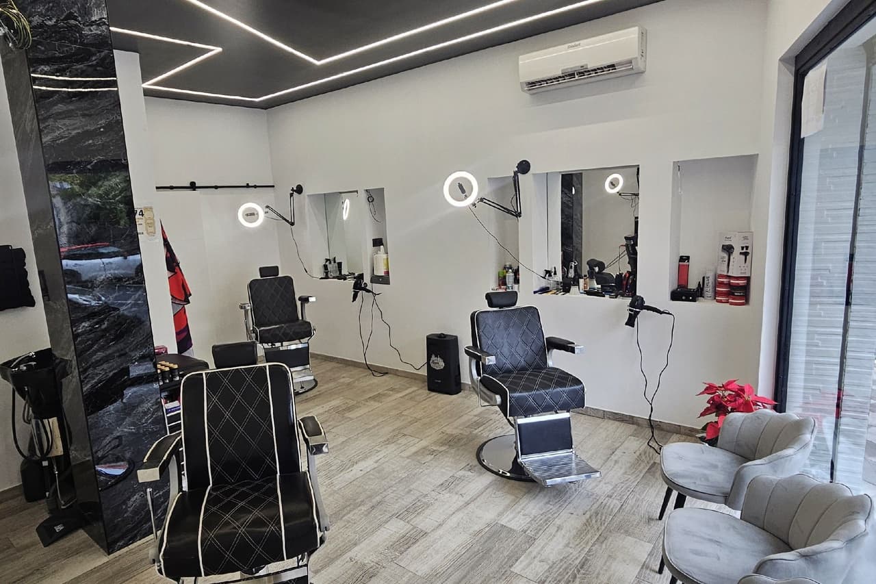 Danibarber — barbería en Atarfe