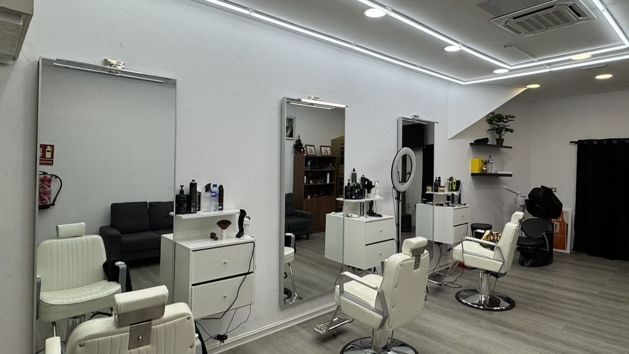 Ponte perro barber club — barbería en Los Llanos