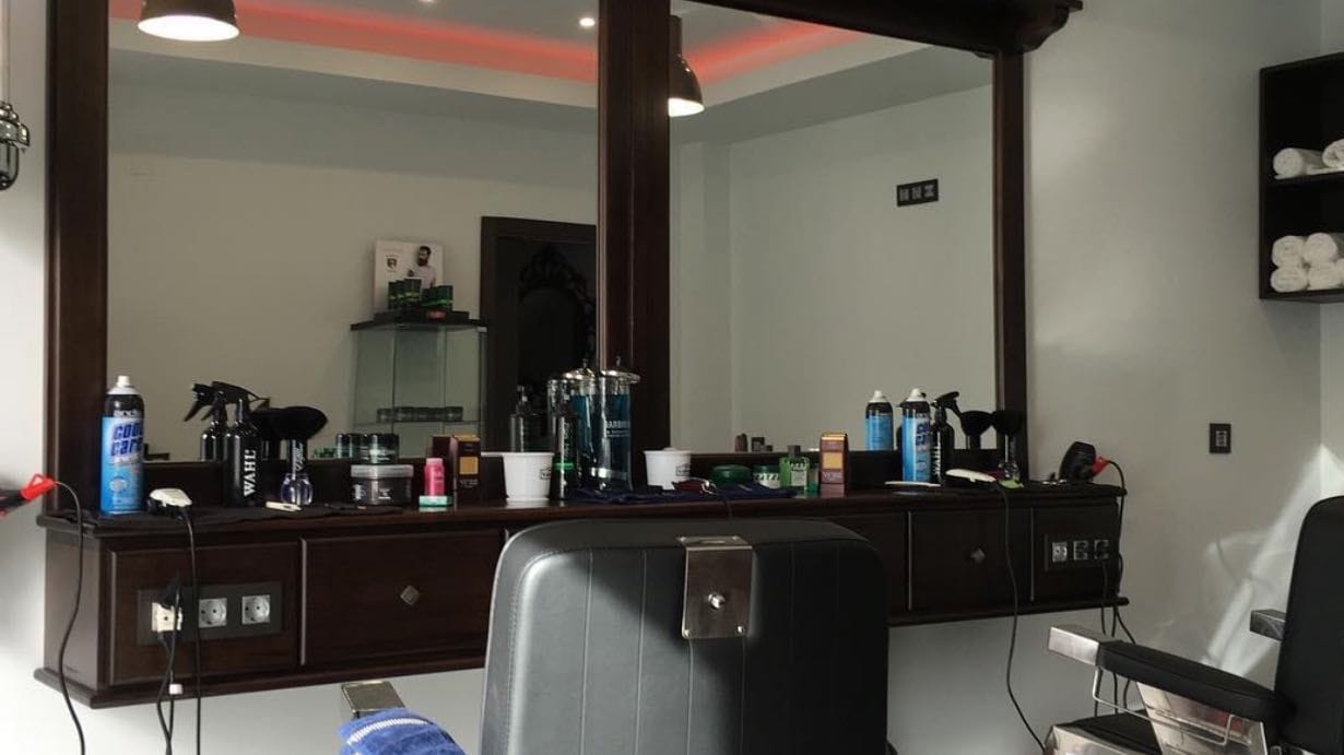 Navarro Barbería — barbería en Cártama