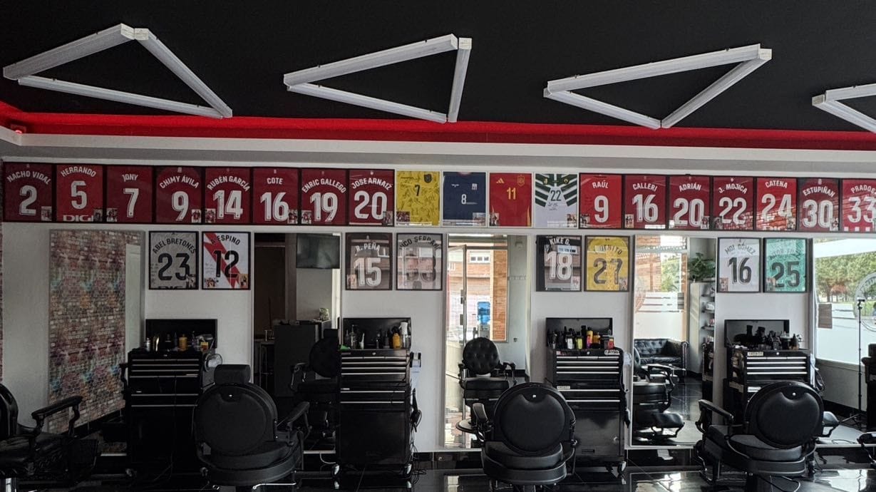 CBS PELUQUERIA — barbería en Pamplona