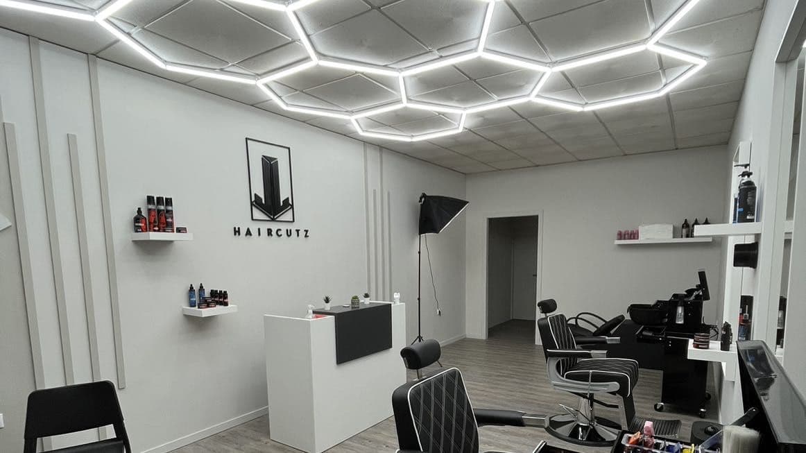 JL Haircutz — barbería en Puerto Real
