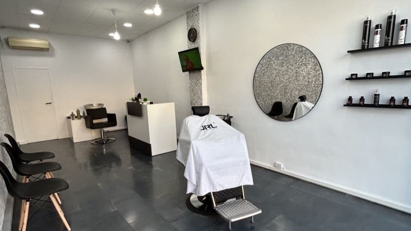 Barberia Ivan Sanchez — barbería en Armilla