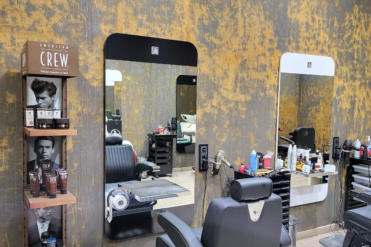 Homme Peluquería Masculina y barbería Centro Comercial — barbería en Tres Cantos