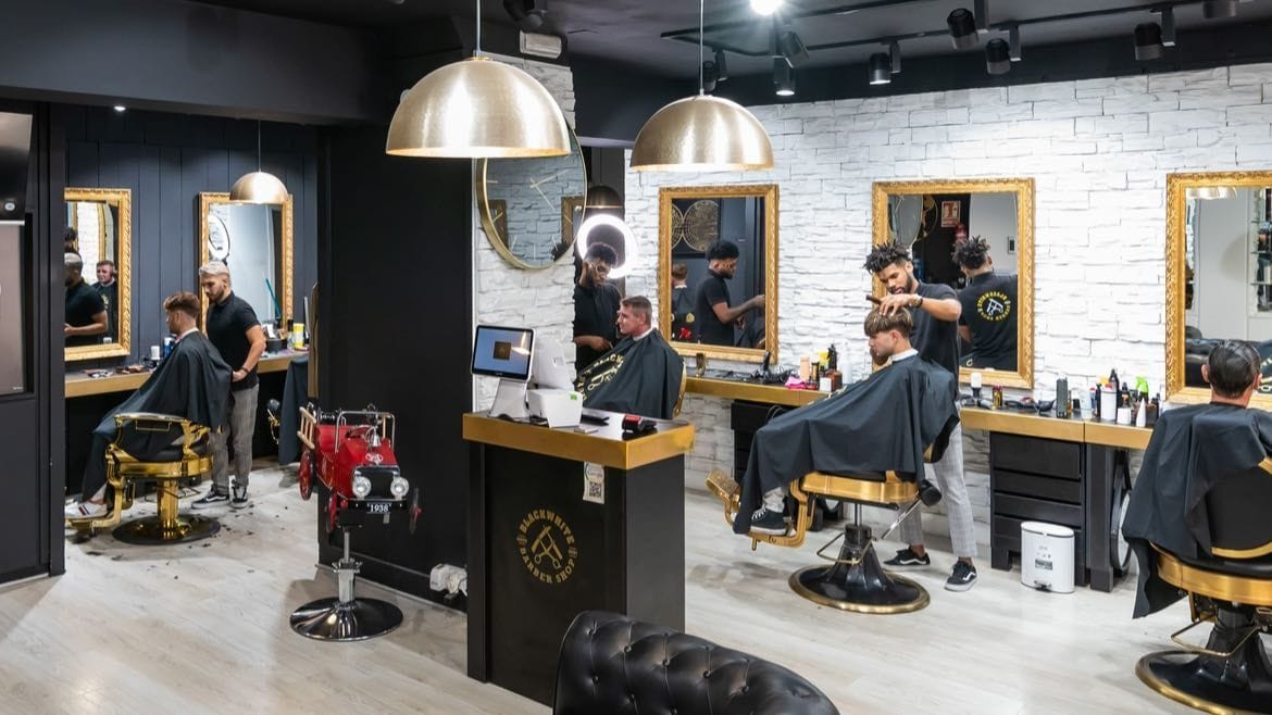 🔘BLACKWHITE PROGRESO🔘 — barbería en Vigo