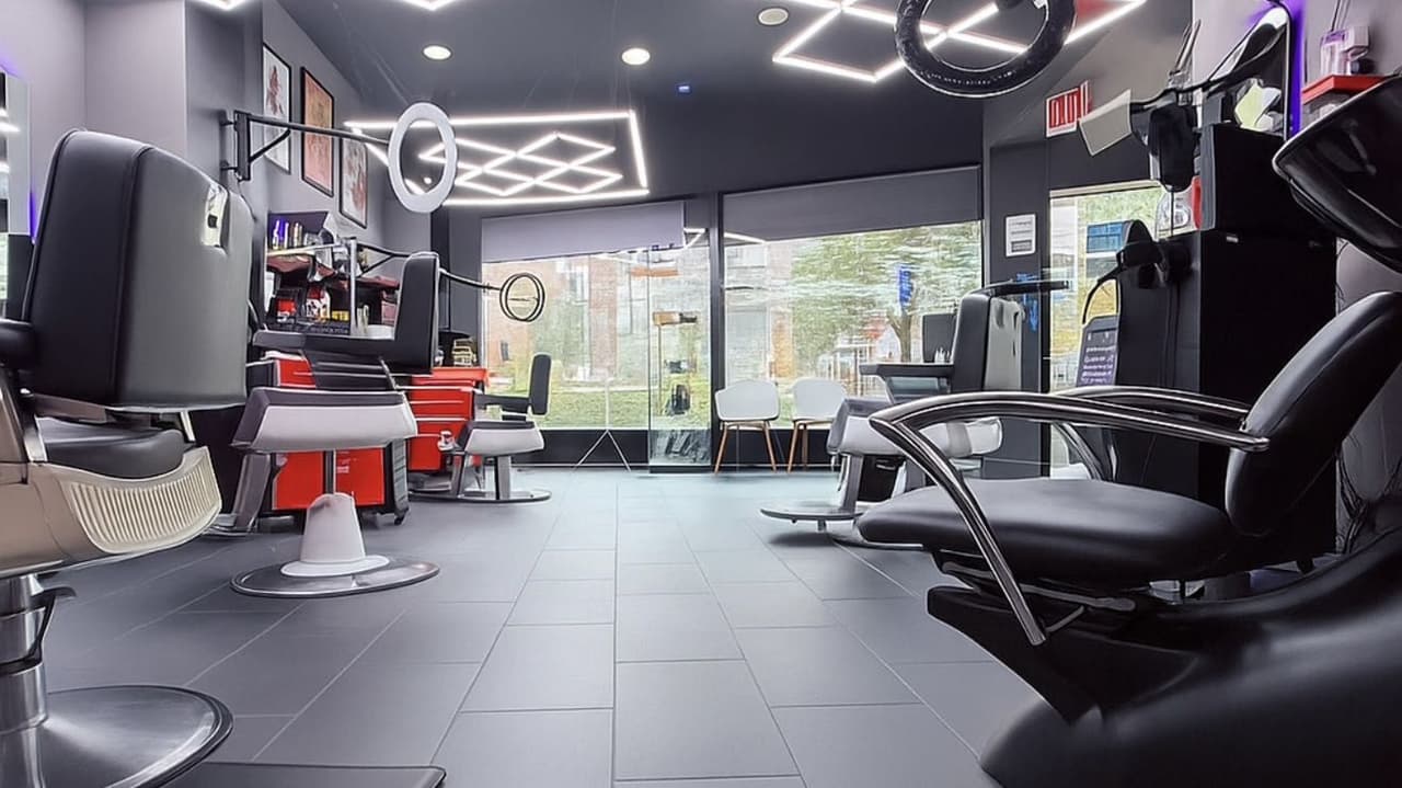 BARBERSHOP MELVIN STILO / C/ TRAVESIA DE VIGO 15 — barbería en Vigo