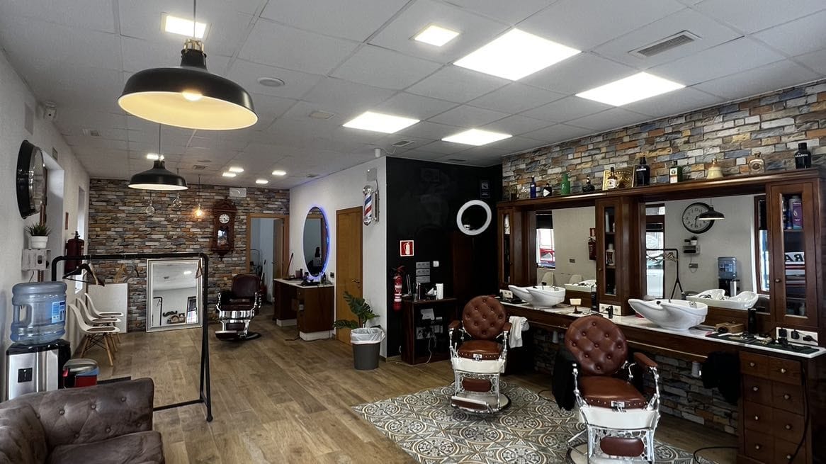 ENXEBRE BARBERSHOP — barbería en Ferrol