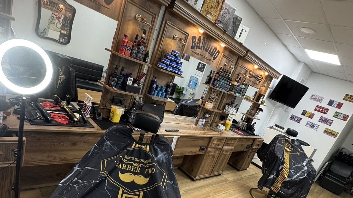 Barbería anass — barbería en San Fernando de Henares