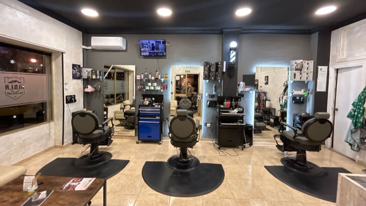 BARBERIA M.D.L.R MARBELLA — barbería en Marbella