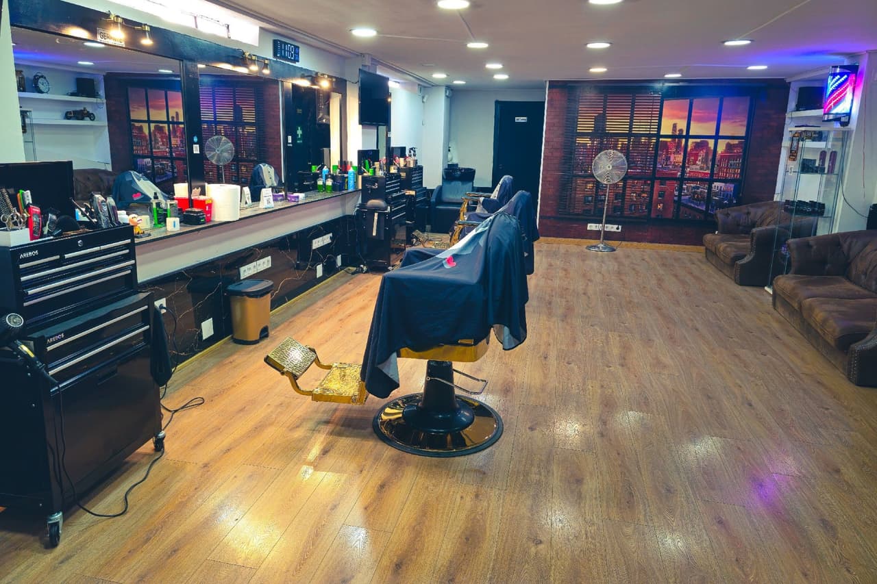 BARBERIA HAMID CUENCA — barbería en Cuenca